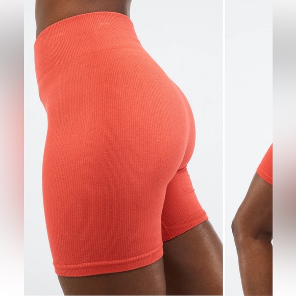 Fabletics NWT orange high waisted seamless rib biker shorts
M - Picture 3 of 8